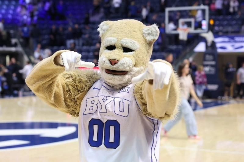 sports mascots